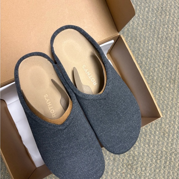 Rothy’s Casual Clog - Picture 3 of 6